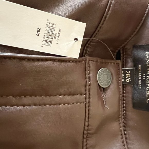 NWT Banana Republic Fac. Vegan Leather Cropped Wide-Leg Pant Size 28/6 - Picture 4 of 4